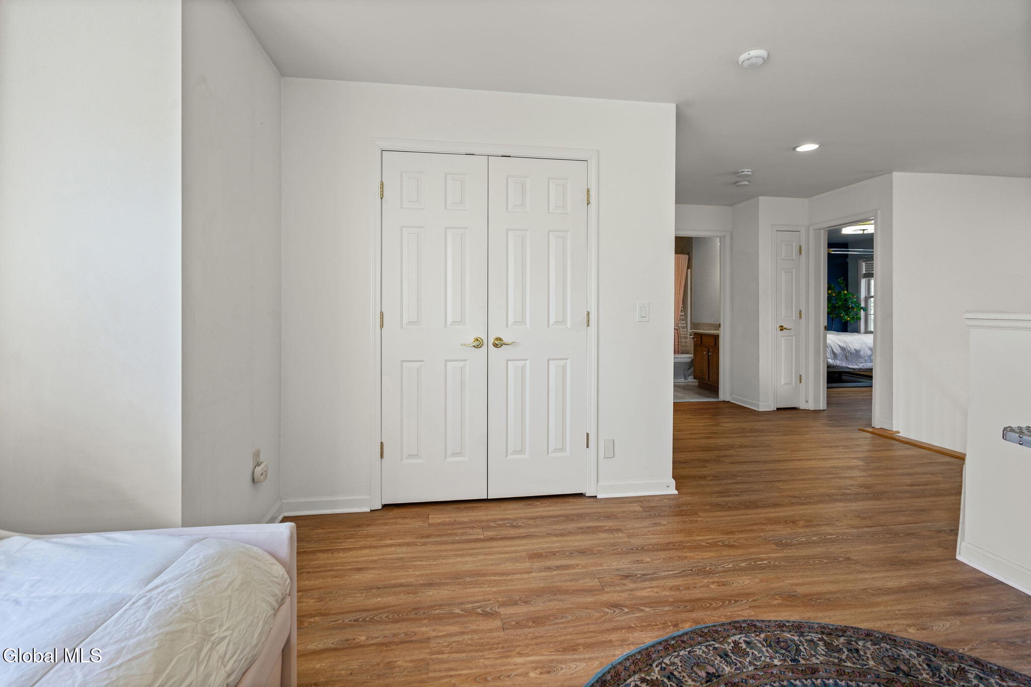 10 Yardley Court Loudonville NY 12211