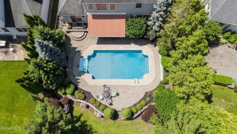 10 Yardley Court Loudonville NY 12211