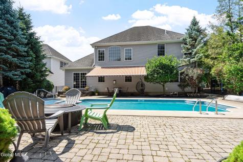 10 Yardley Court Loudonville NY 12211