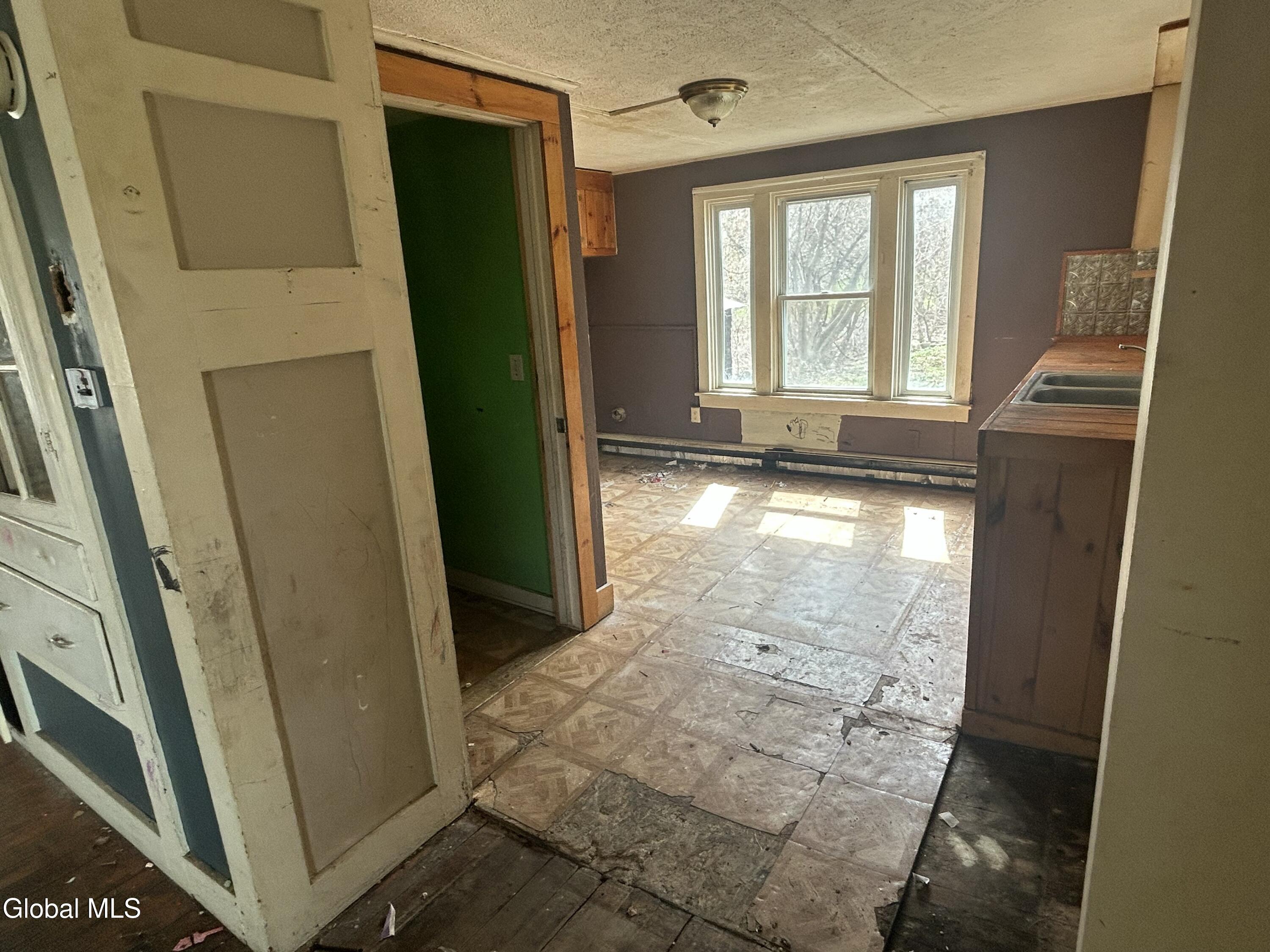 24 Algonkin Street Ticonderoga NY 12883