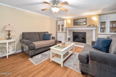 30 Guilder Place Ballston Lake NY 12019