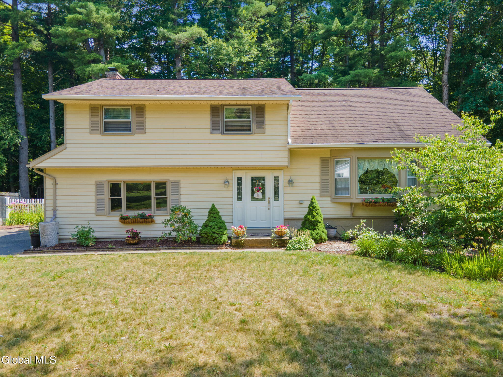 30 Guilder Place Ballston Lake NY 12019