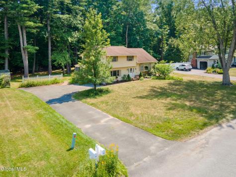 30 Guilder Place Ballston Lake NY 12019