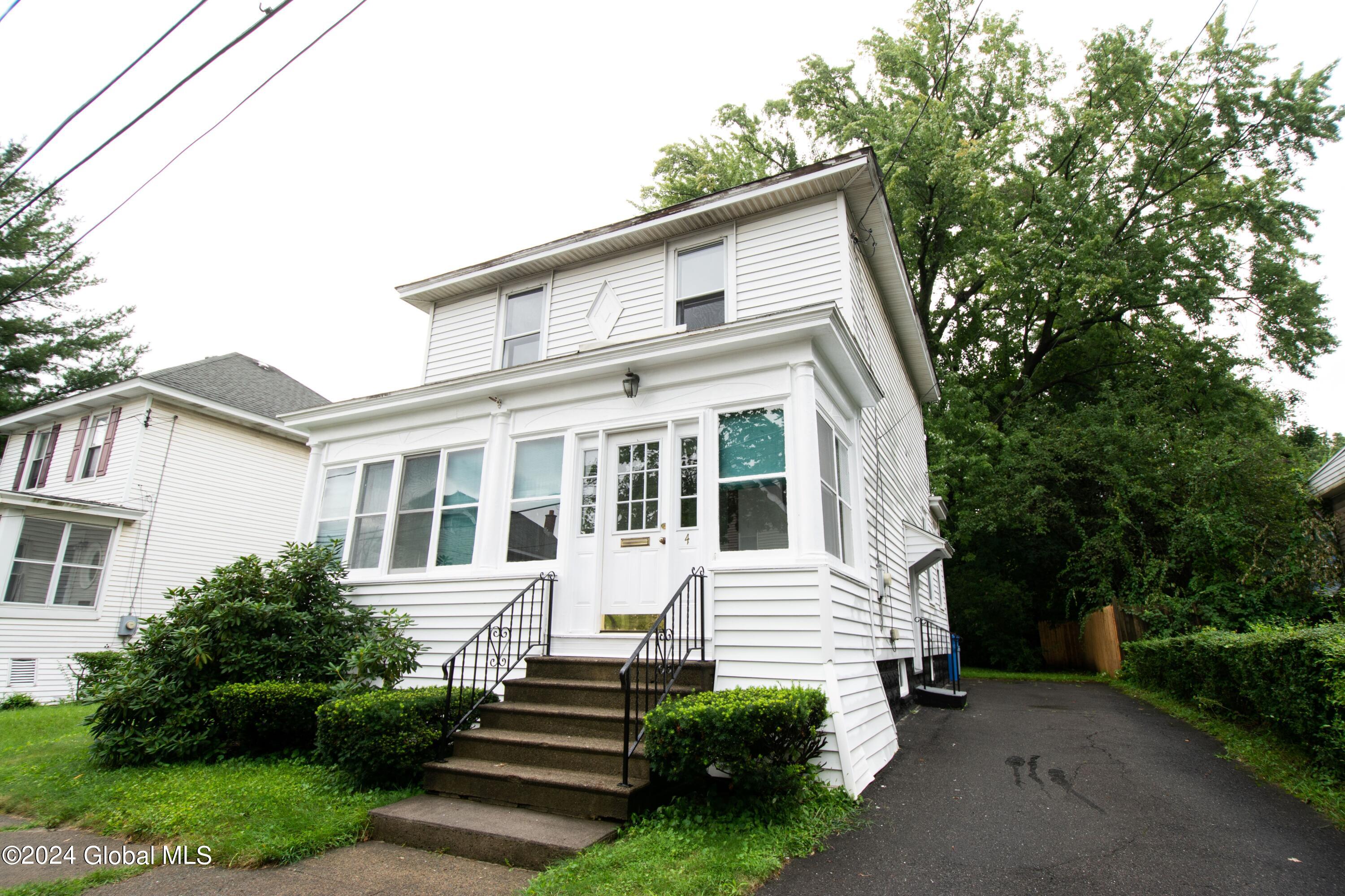 4 Frost Place Albany NY 12205