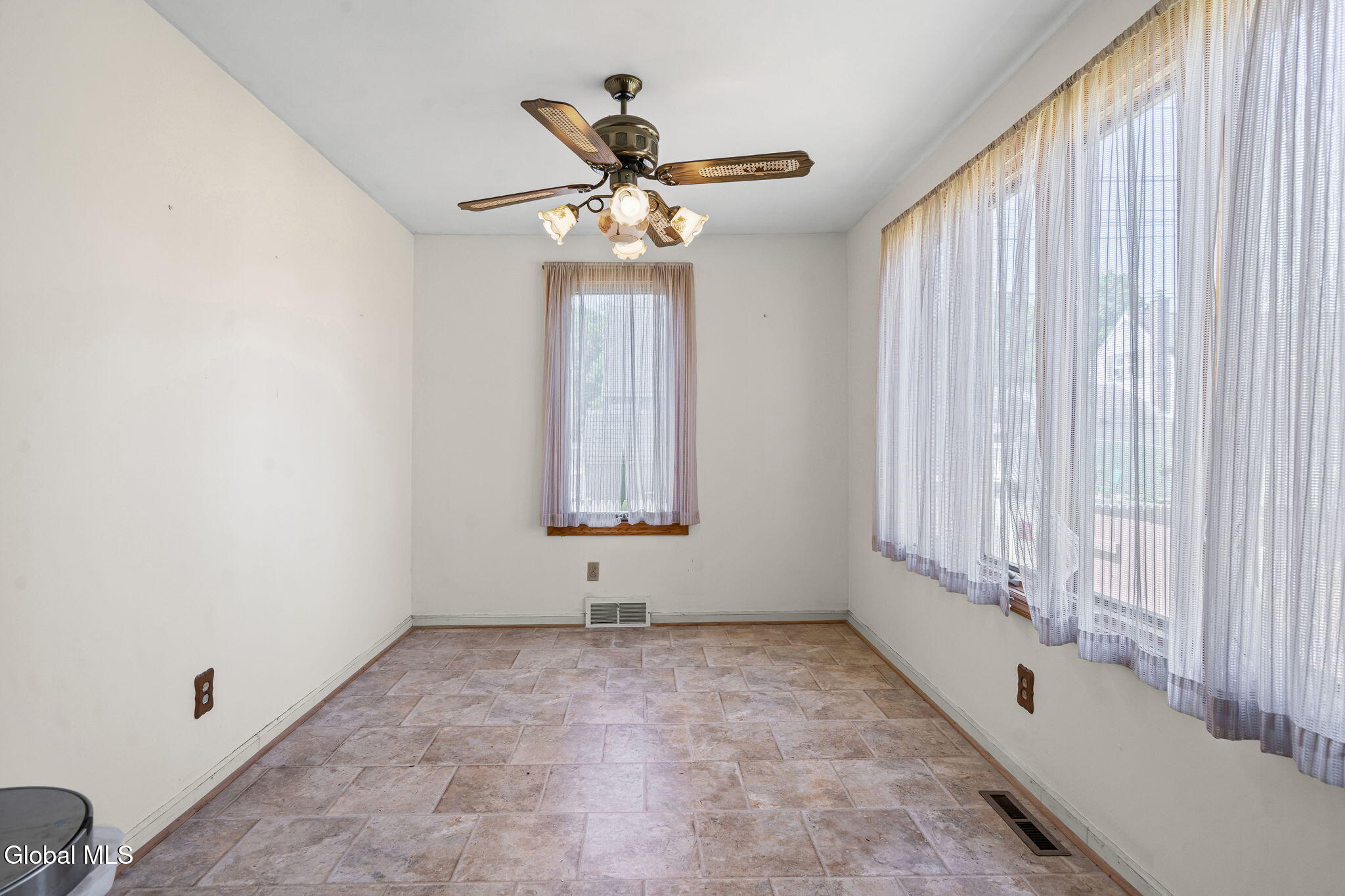 109 Elliott Avenue Schenectady NY 12304