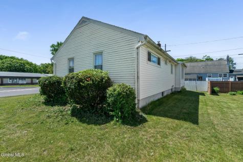 109 Elliott Avenue Schenectady NY 12304