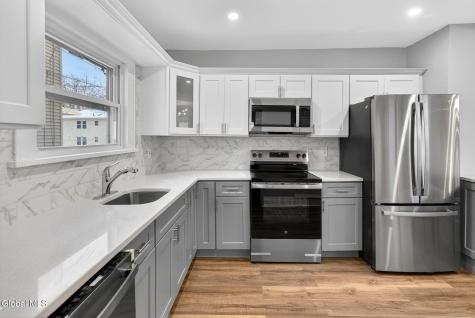 32 Eileen Street Albany NY 12203