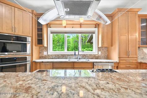 2085 Weast Road Pattersonville NY 12137