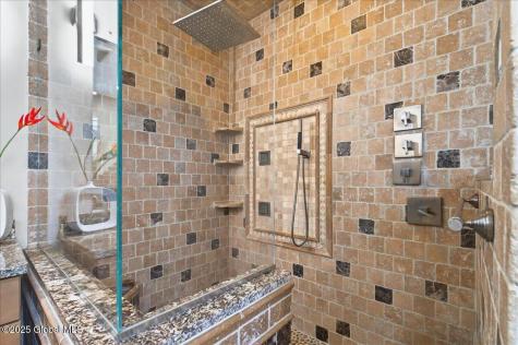 2085 Weast Road Pattersonville NY 12137