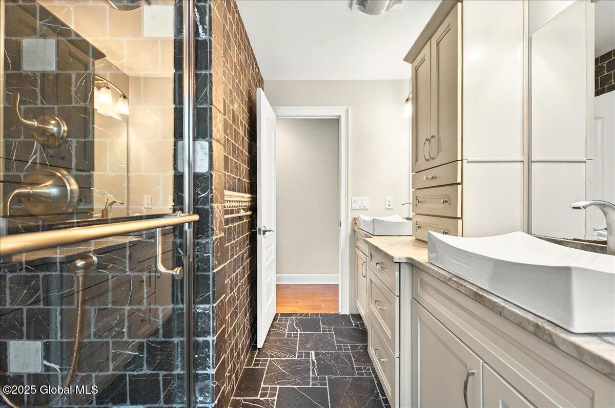 2085 Weast Road Pattersonville NY 12137