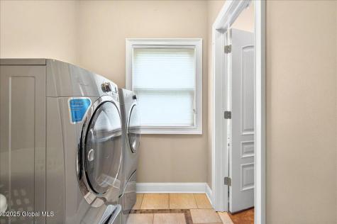 2085 Weast Road Pattersonville NY 12137