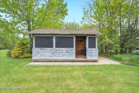 2085 Weast Road Pattersonville NY 12137