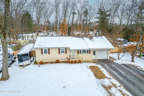 37 Edmund Drive Ballston Spa NY 12020