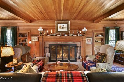 2003 U.s. 9 Schroon Lake NY 12870