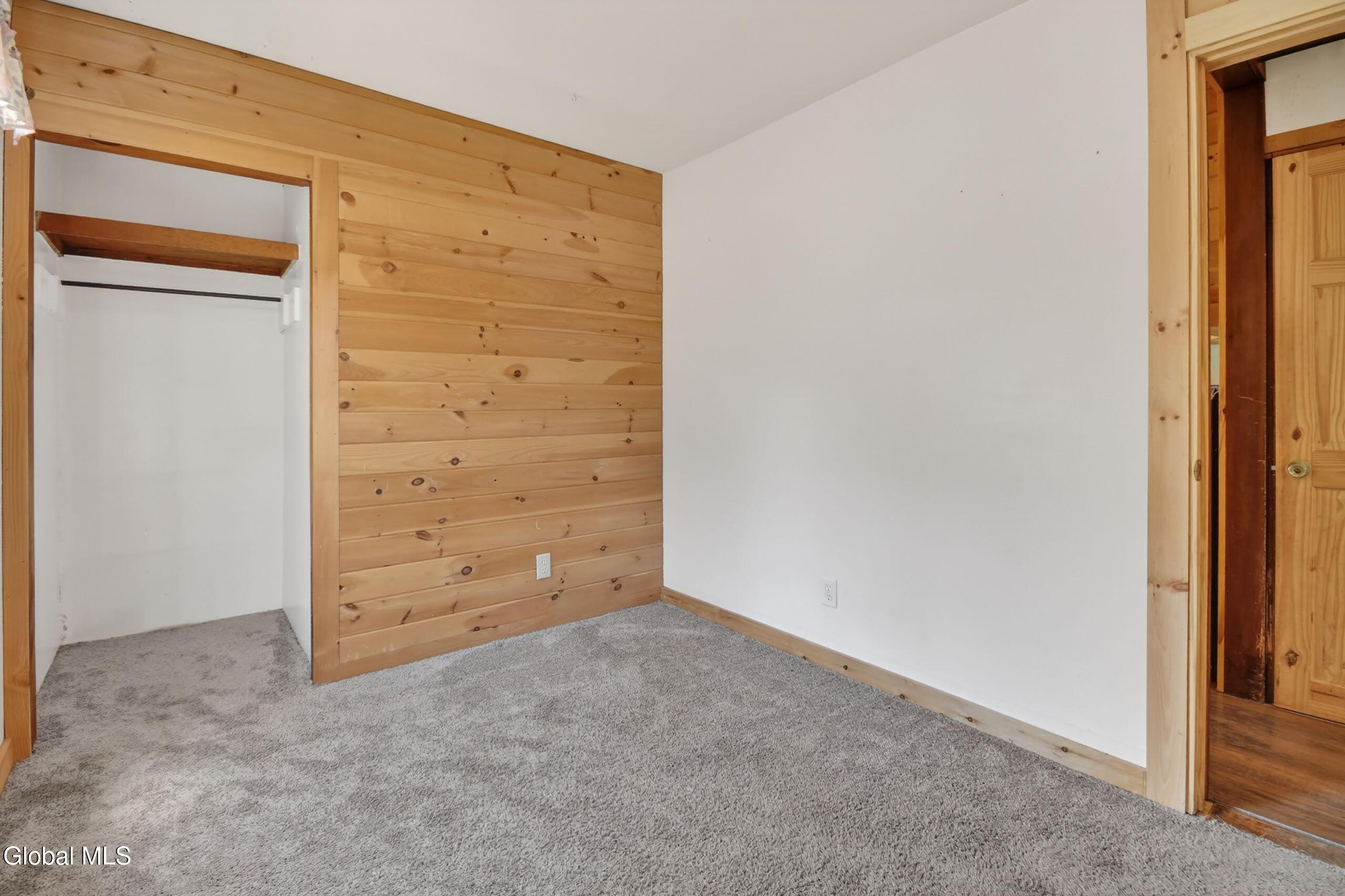 1906 Ny-10 Caroga Lake NY 12032