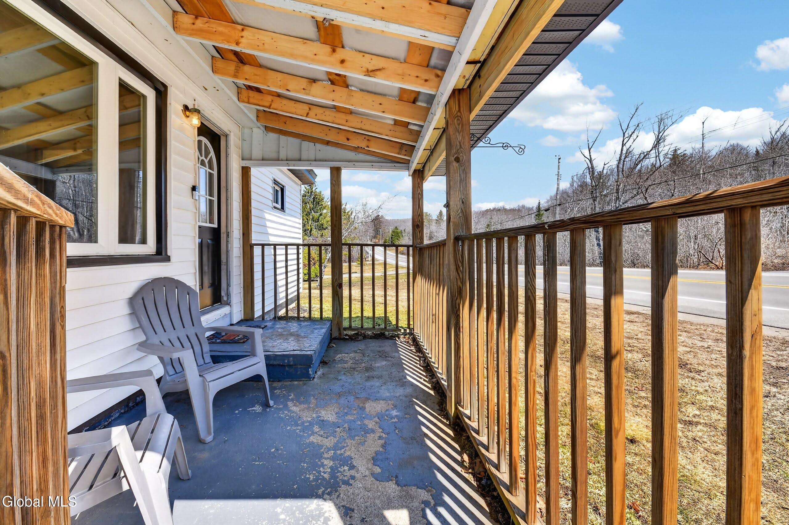 1906 Ny-10 Caroga Lake NY 12032