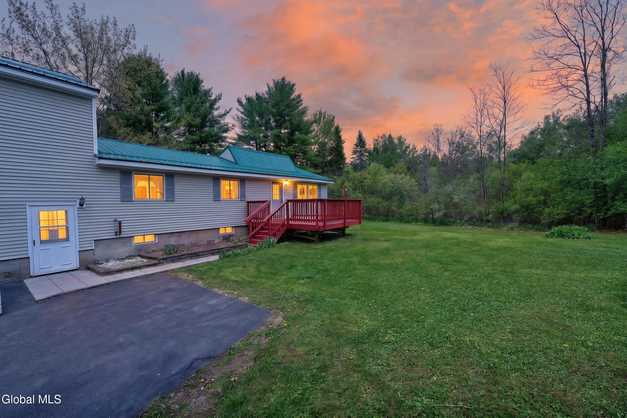 870 Muselbeck Road Pattersonville NY 12137