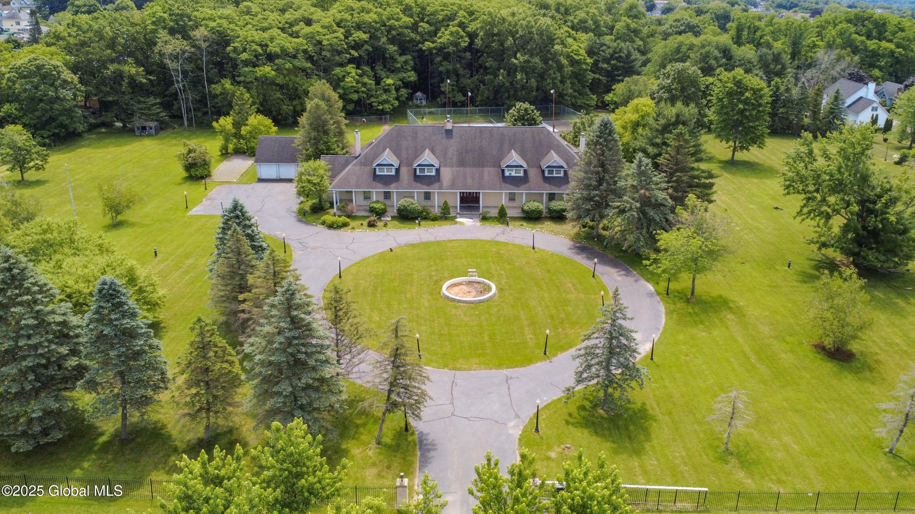 9 University Place Amsterdam NY 12010