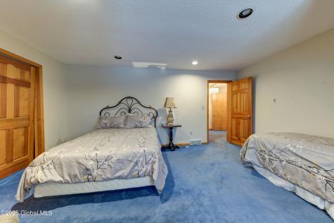 9 University Place Amsterdam NY 12010