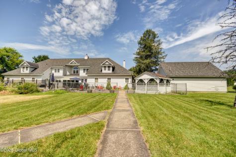 9 University Place Amsterdam NY 12010