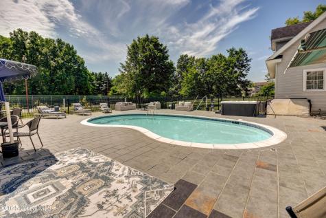 9 University Place Amsterdam NY 12010