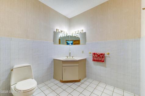 9 University Place Amsterdam NY 12010