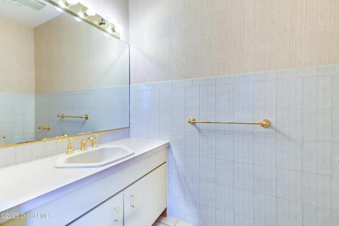 9 University Place Amsterdam NY 12010