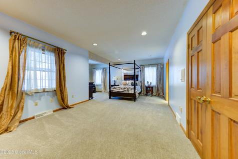 9 University Place Amsterdam NY 12010