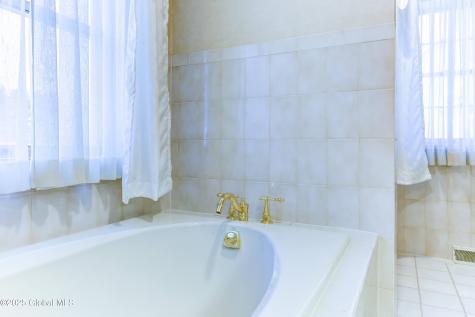 9 University Place Amsterdam NY 12010