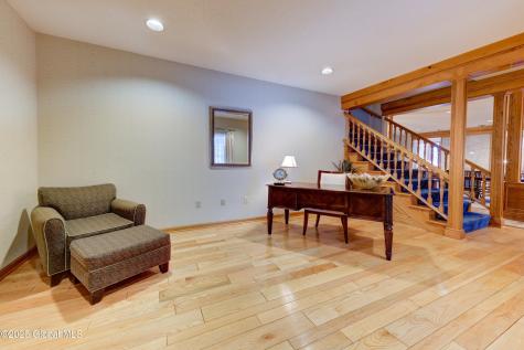 9 University Place Amsterdam NY 12010