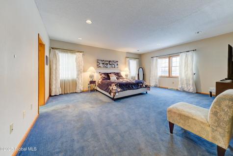 9 University Place Amsterdam NY 12010