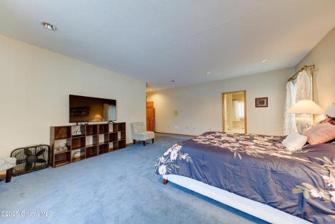 9 University Place Amsterdam NY 12010