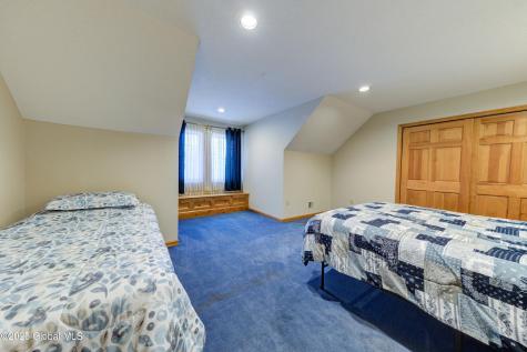 9 University Place Amsterdam NY 12010