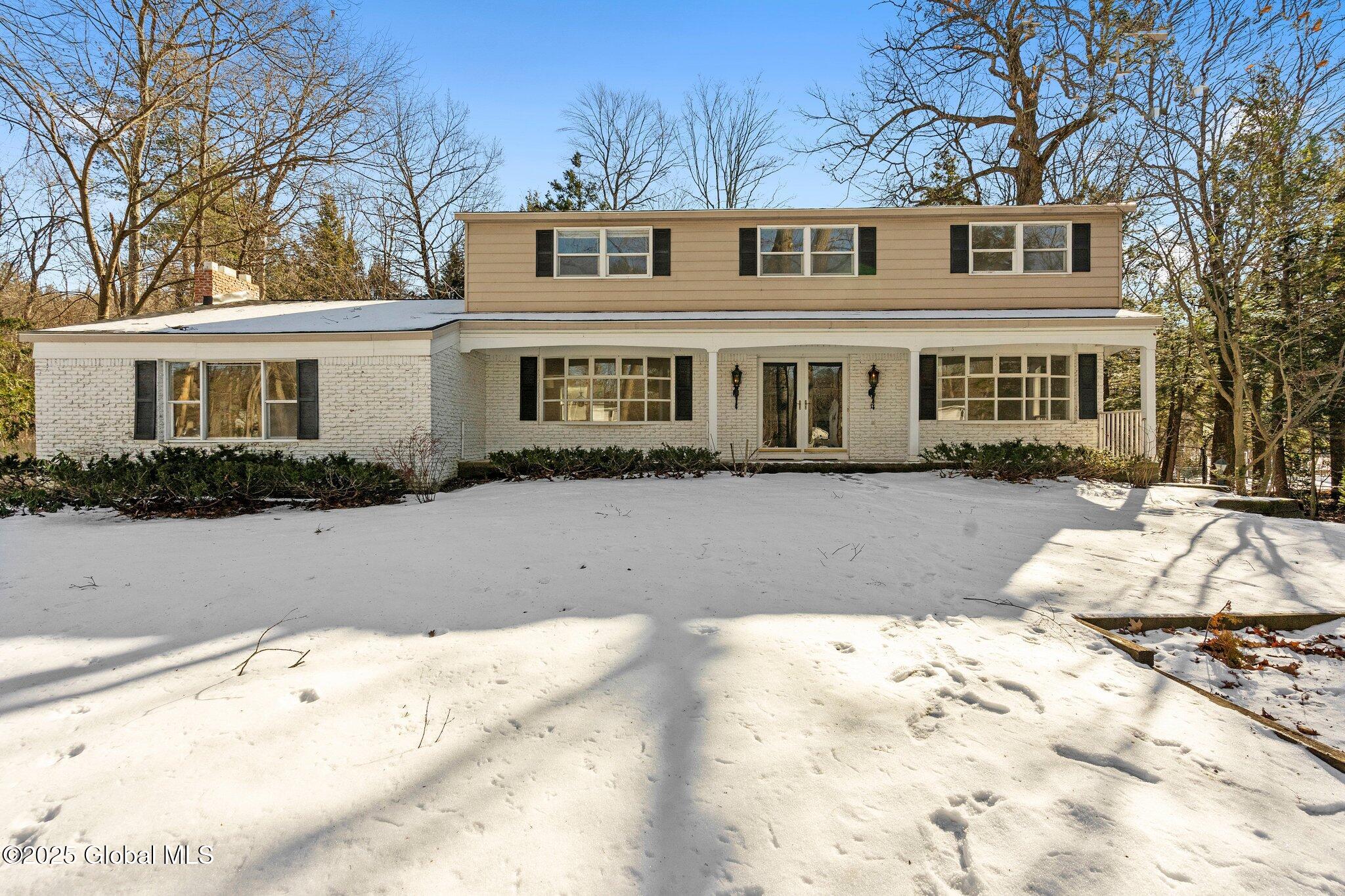 11 Valdepenas Lane Clifton Park NY 12065