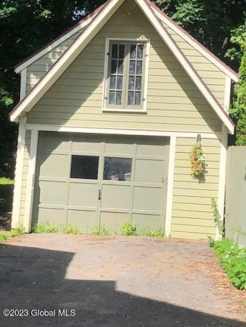 28 North Street Schenectady NY 12305