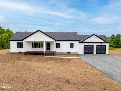 49 Hall Road Johnsonville NY 12094