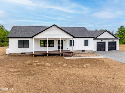 49 Hall Road Johnsonville NY 12094