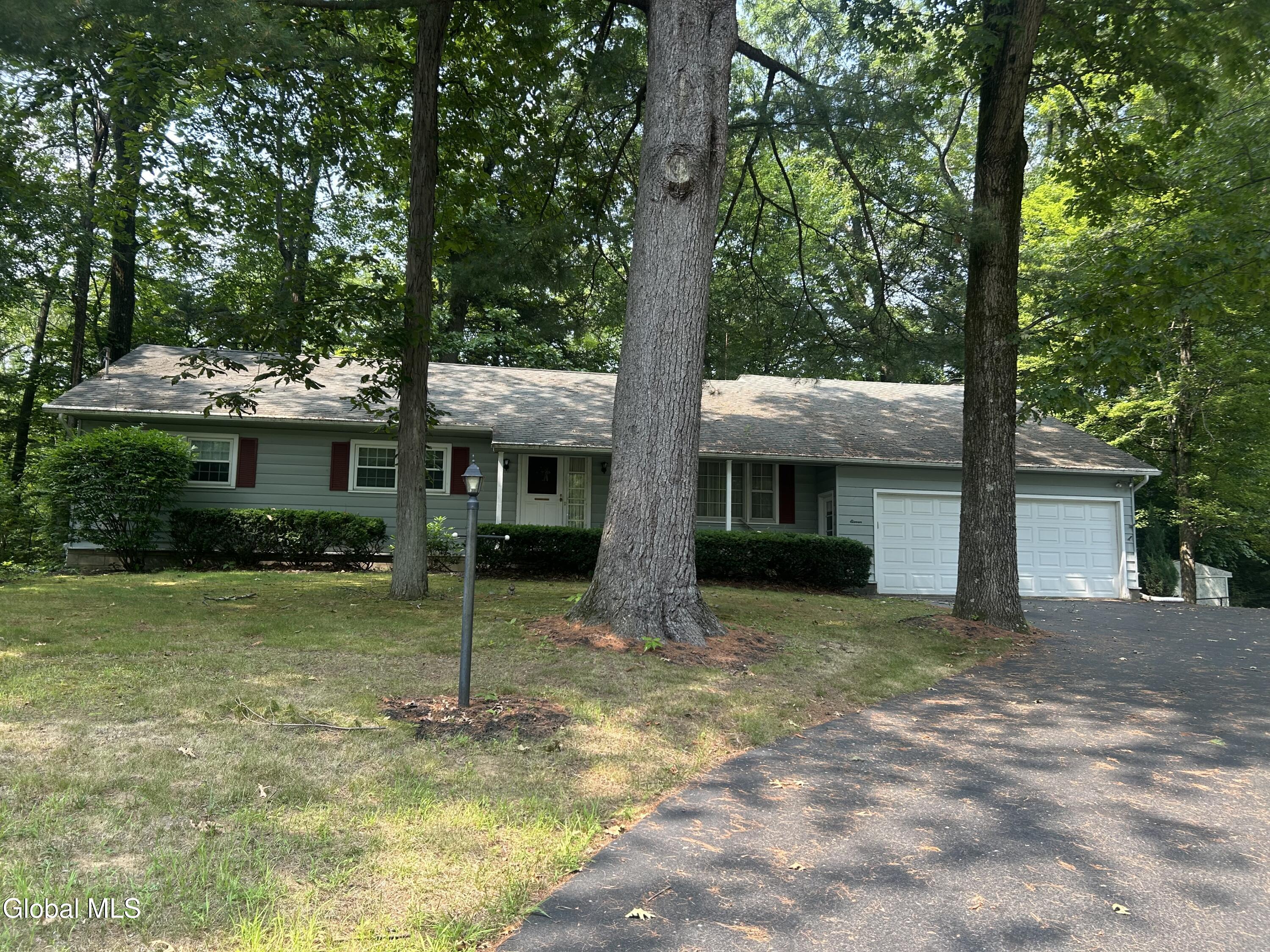 11 Wheeler Drive Clifton Park NY 12065