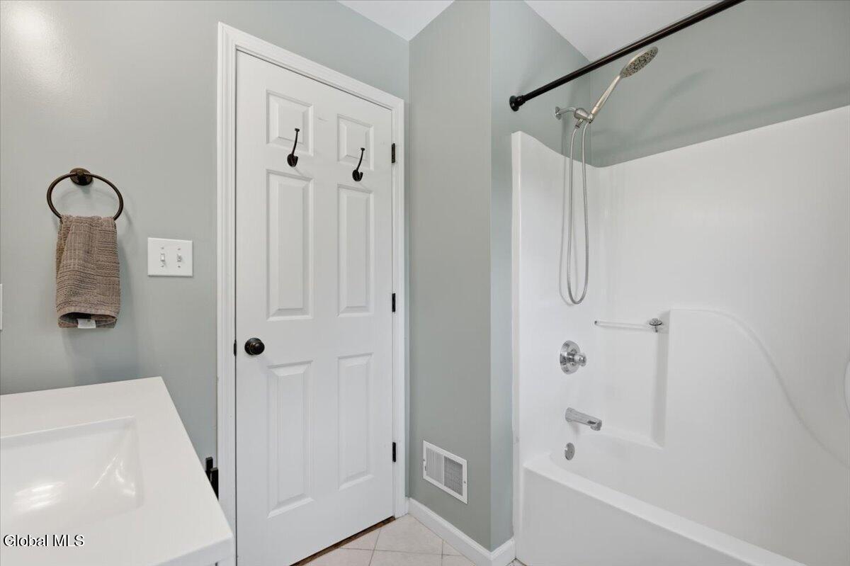 22 Holly Mill Road Selkirk NY 12158