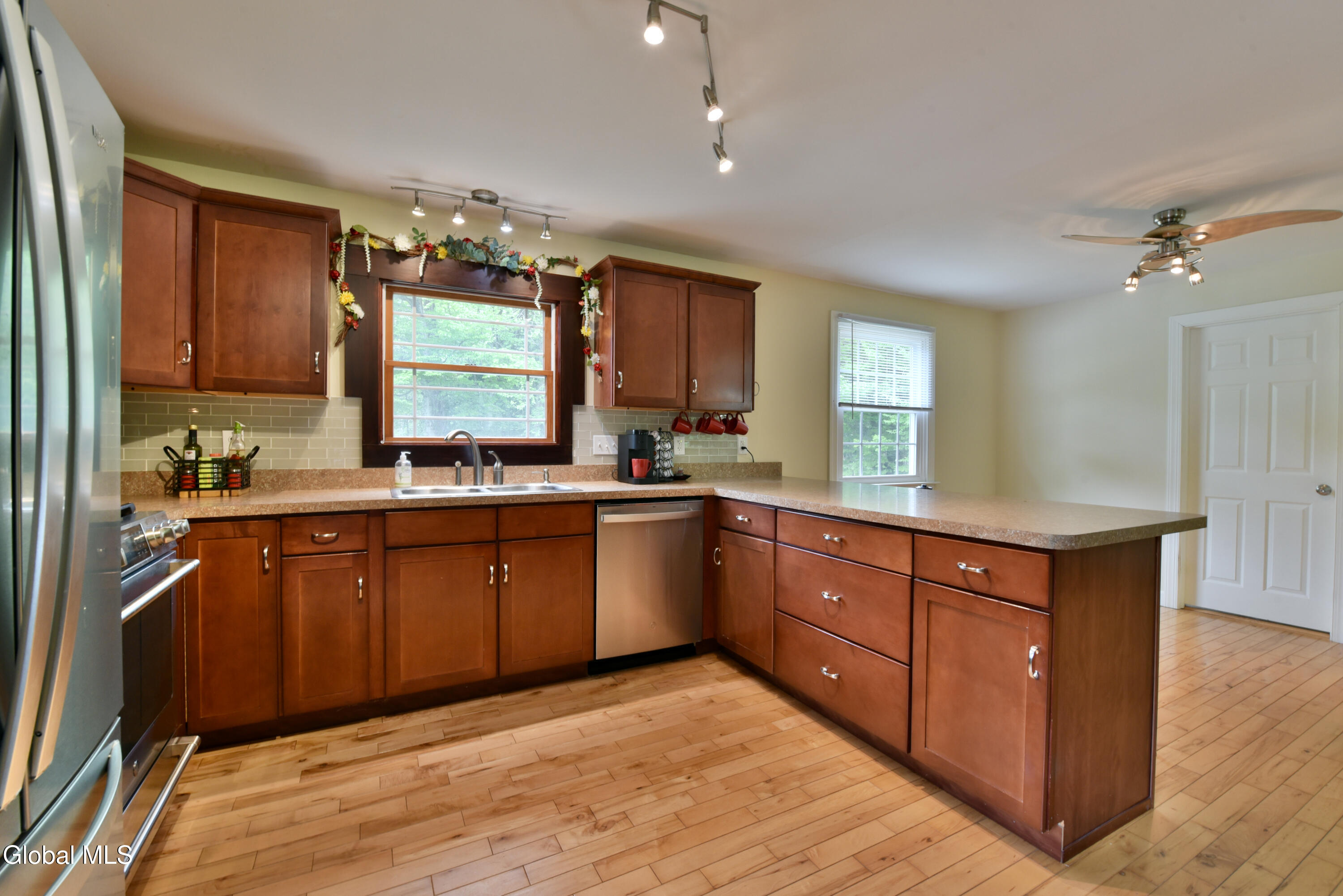 5764 Lake Road Galway NY 12074