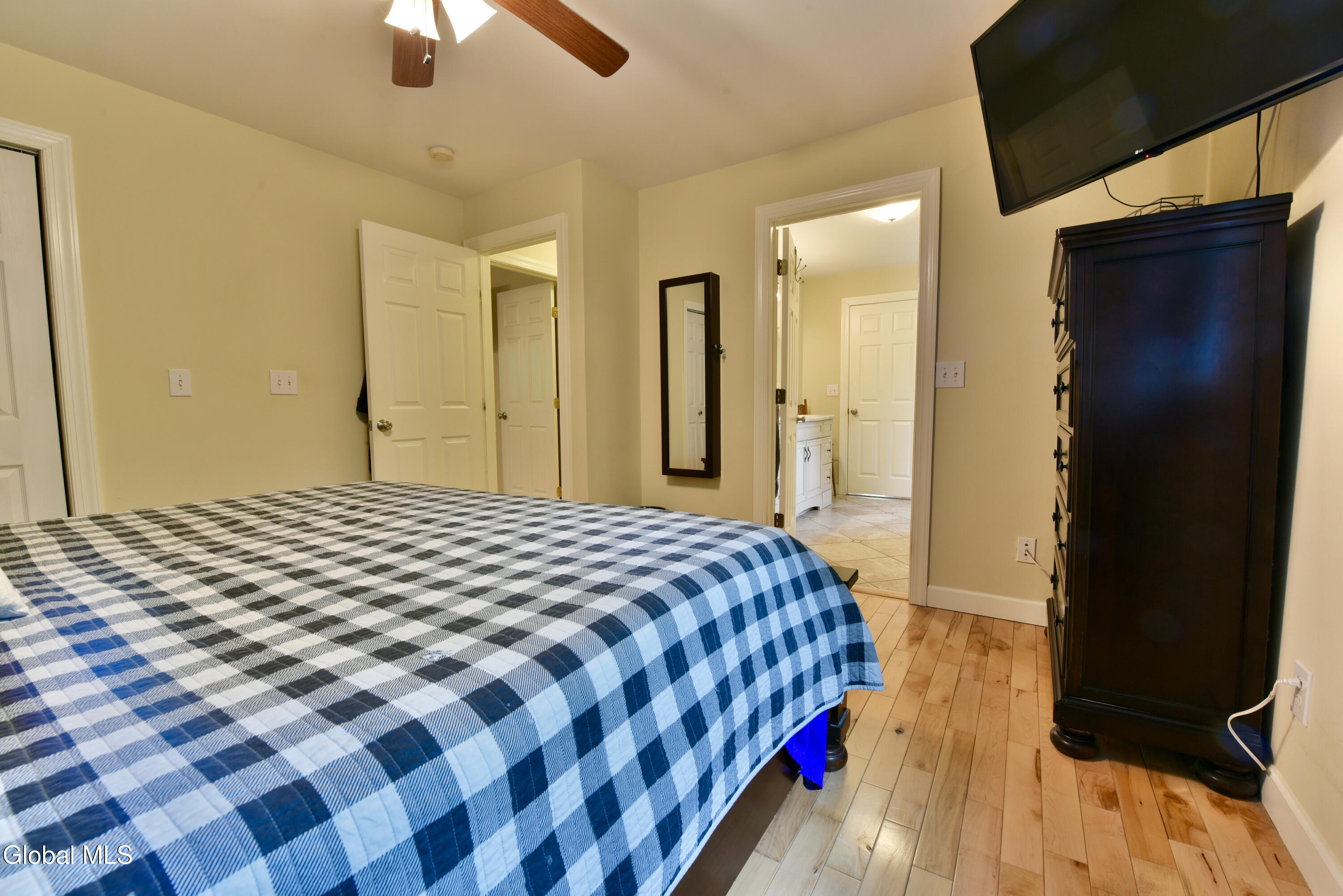 5764 Lake Road Galway NY 12074