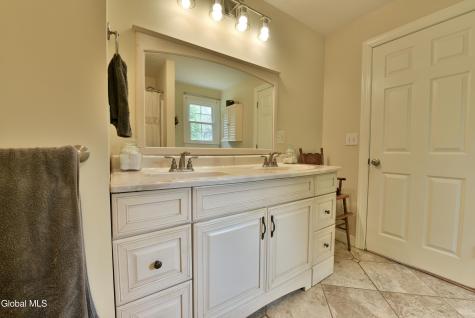 5764 Lake Road Galway NY 12074