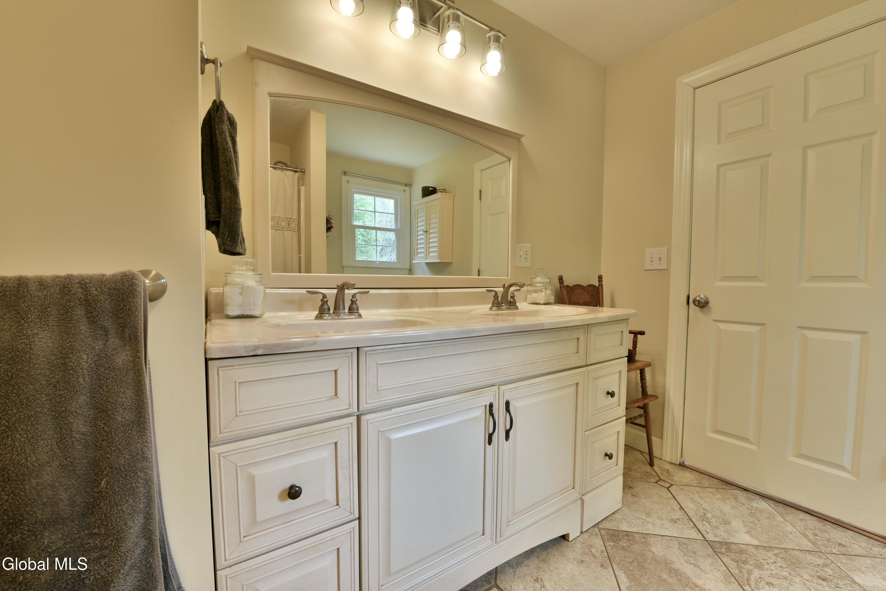 5764 Lake Road Galway NY 12074