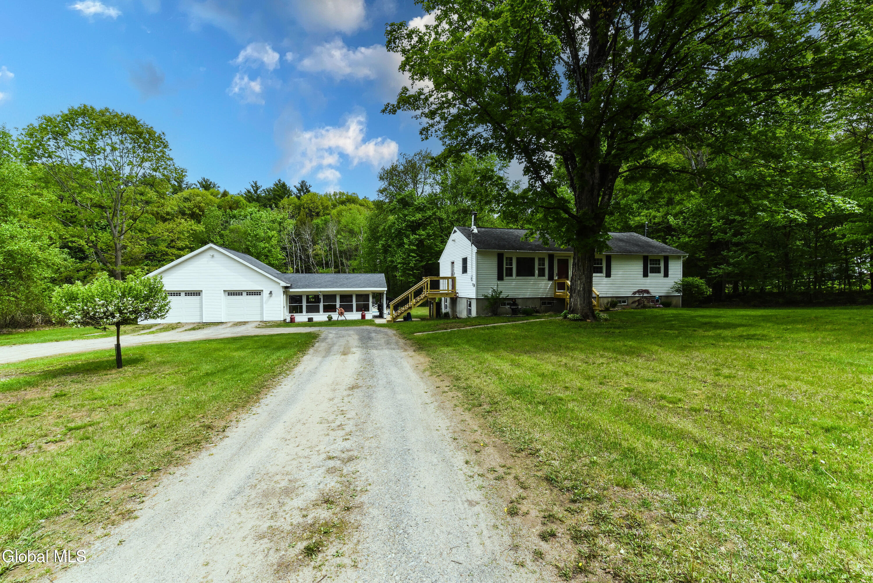 5764 Lake Road Galway NY 12074