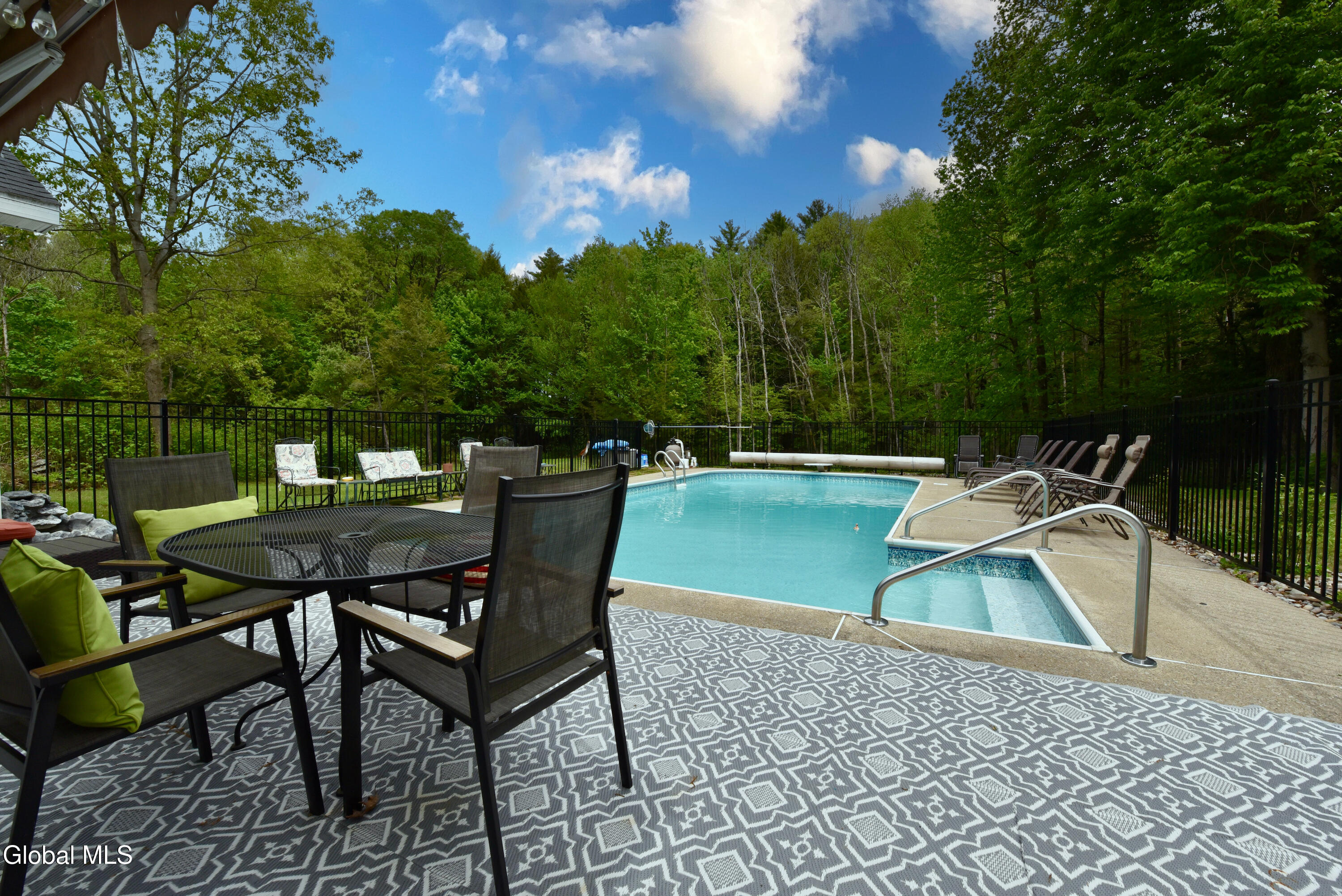 5764 Lake Road Galway NY 12074