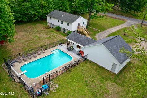 5764 Lake Road Galway NY 12074
