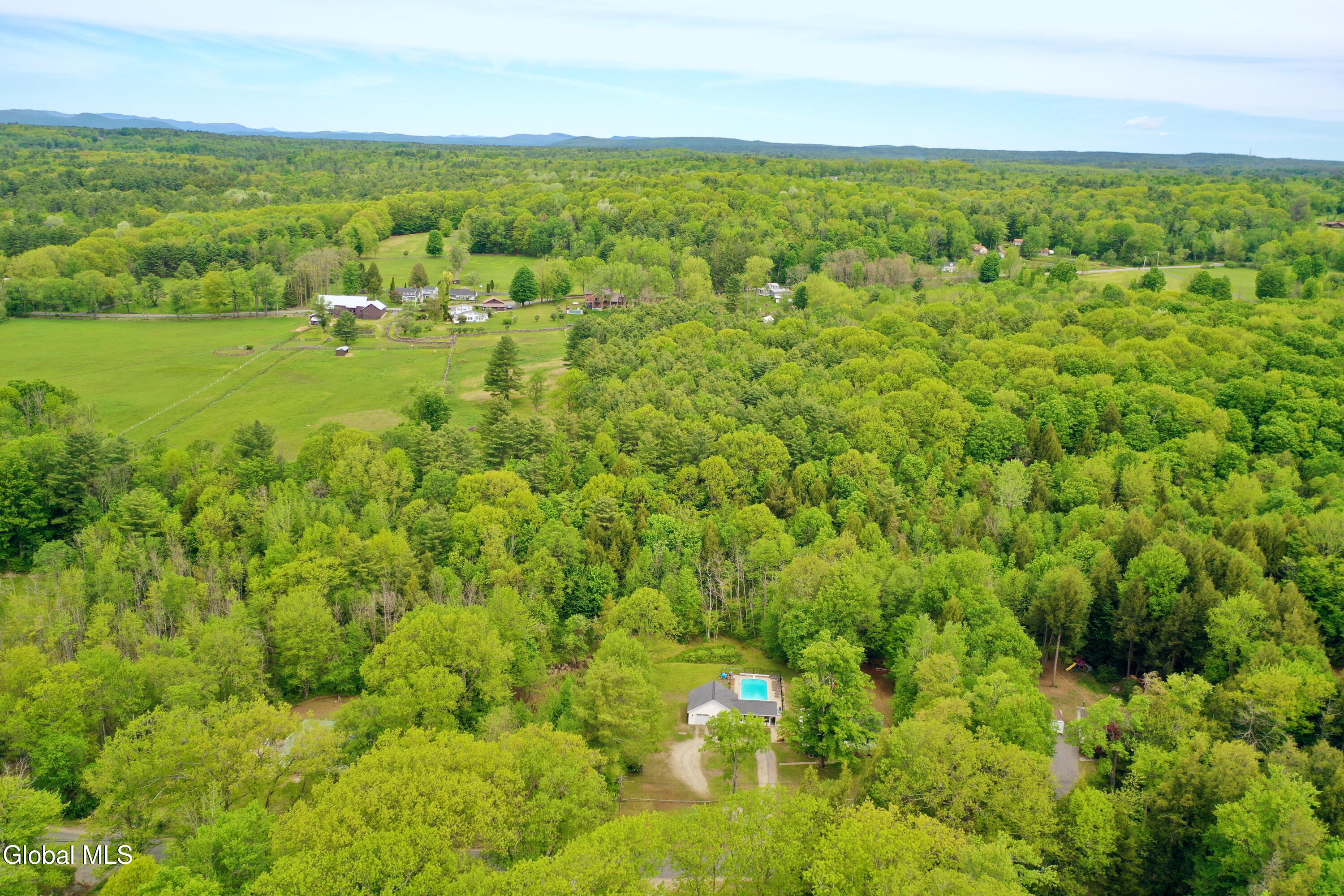 5764 Lake Road Galway NY 12074