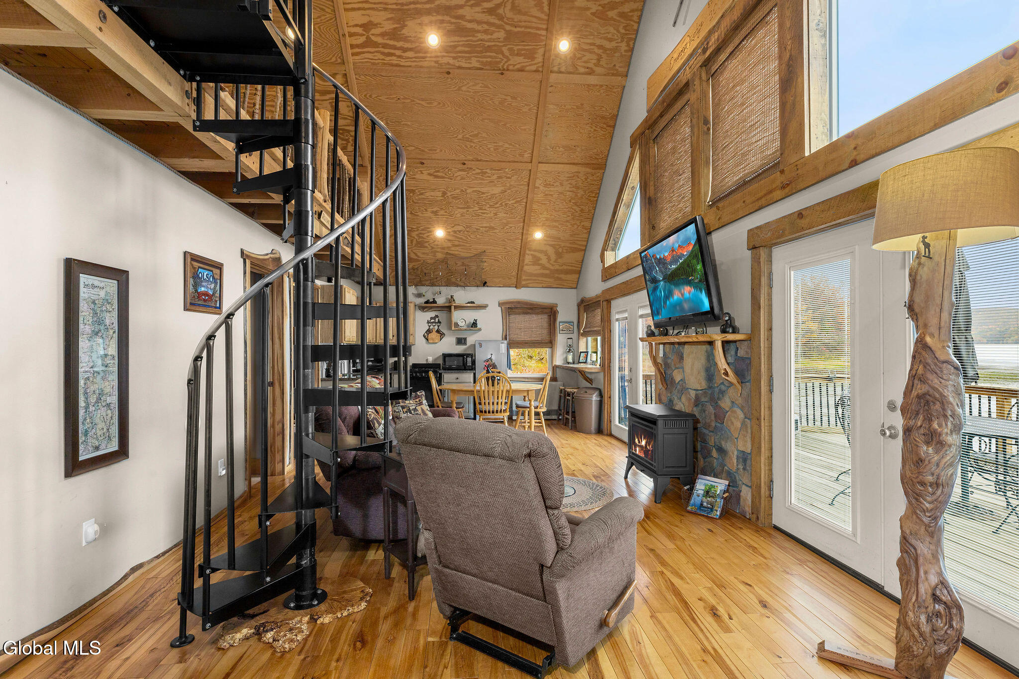 41 Rattle Snake Way Clemons NY 12819