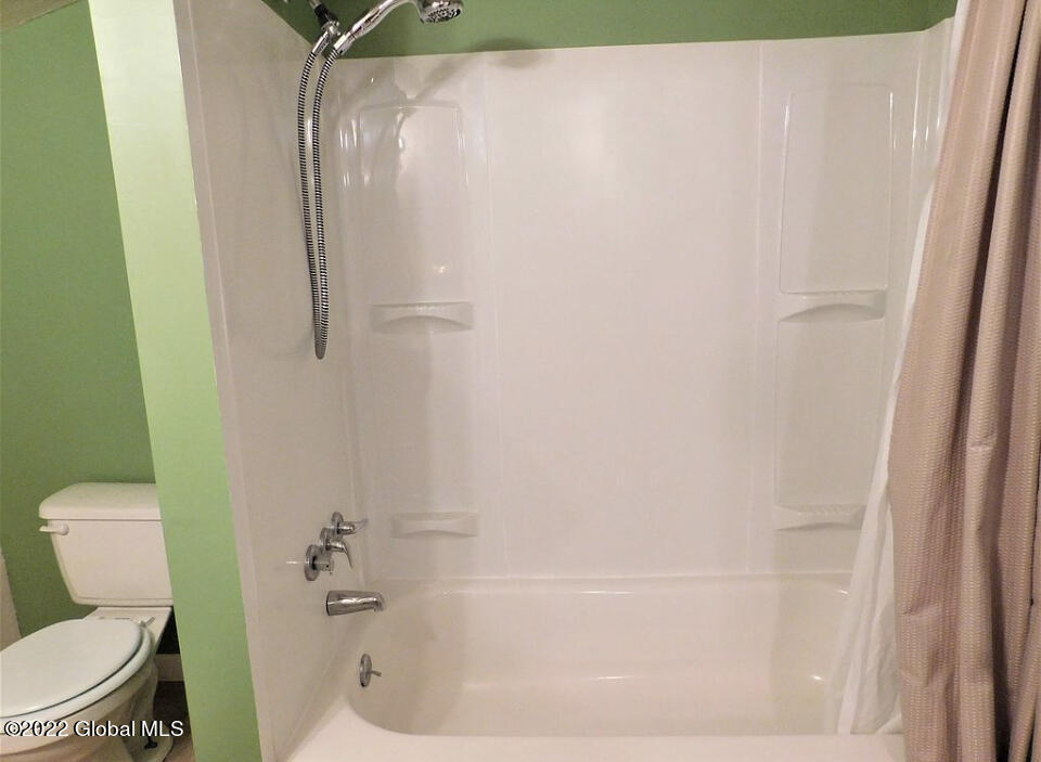 409 Progress Road Gloversville NY 12078