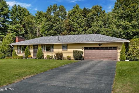 24 Bonner Drive Queensbury NY 12804